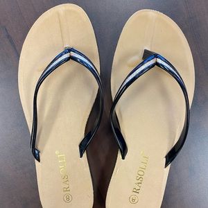 Rasolli flip flops